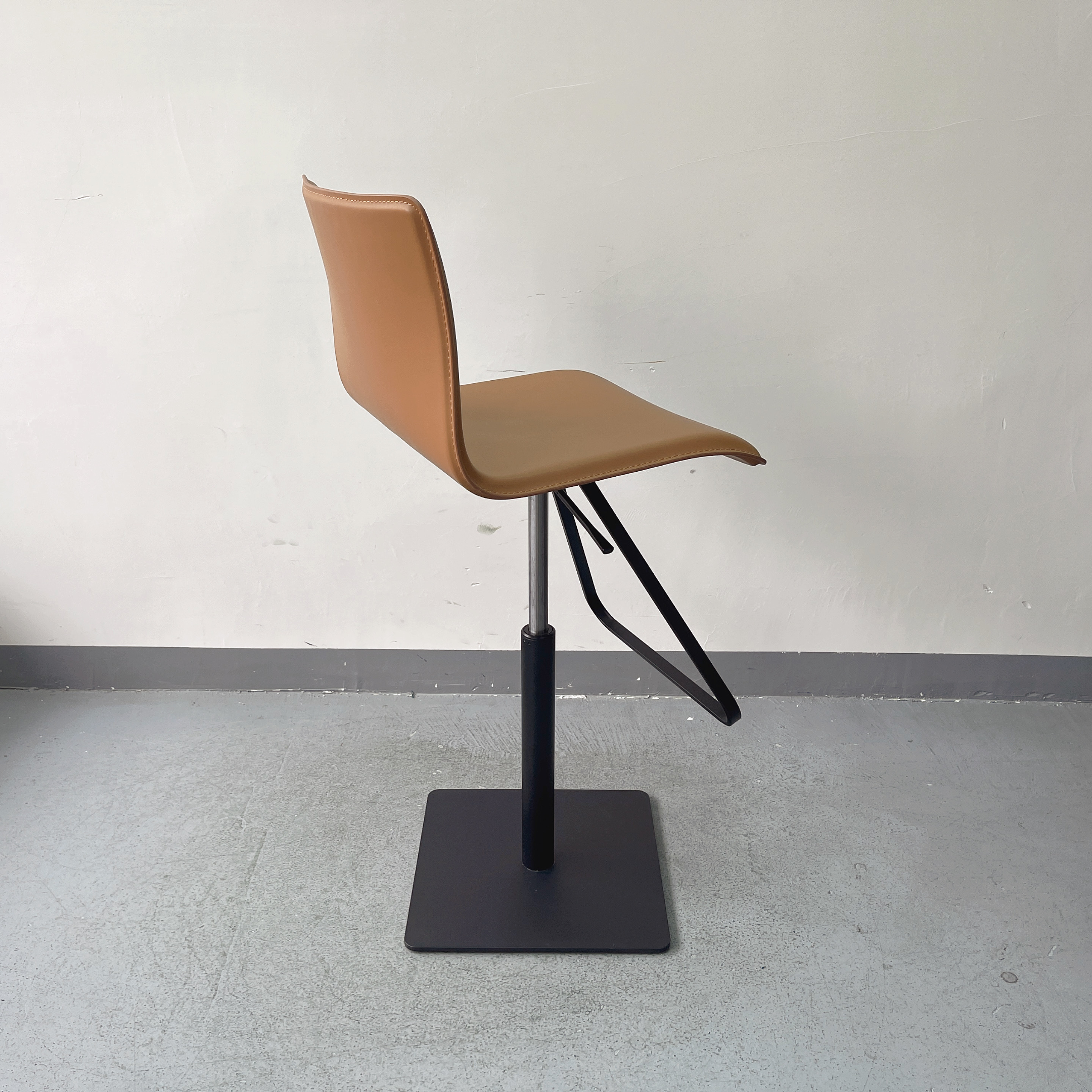 Sunrise Oriental Furniture - the Celio Adjustable Barstool