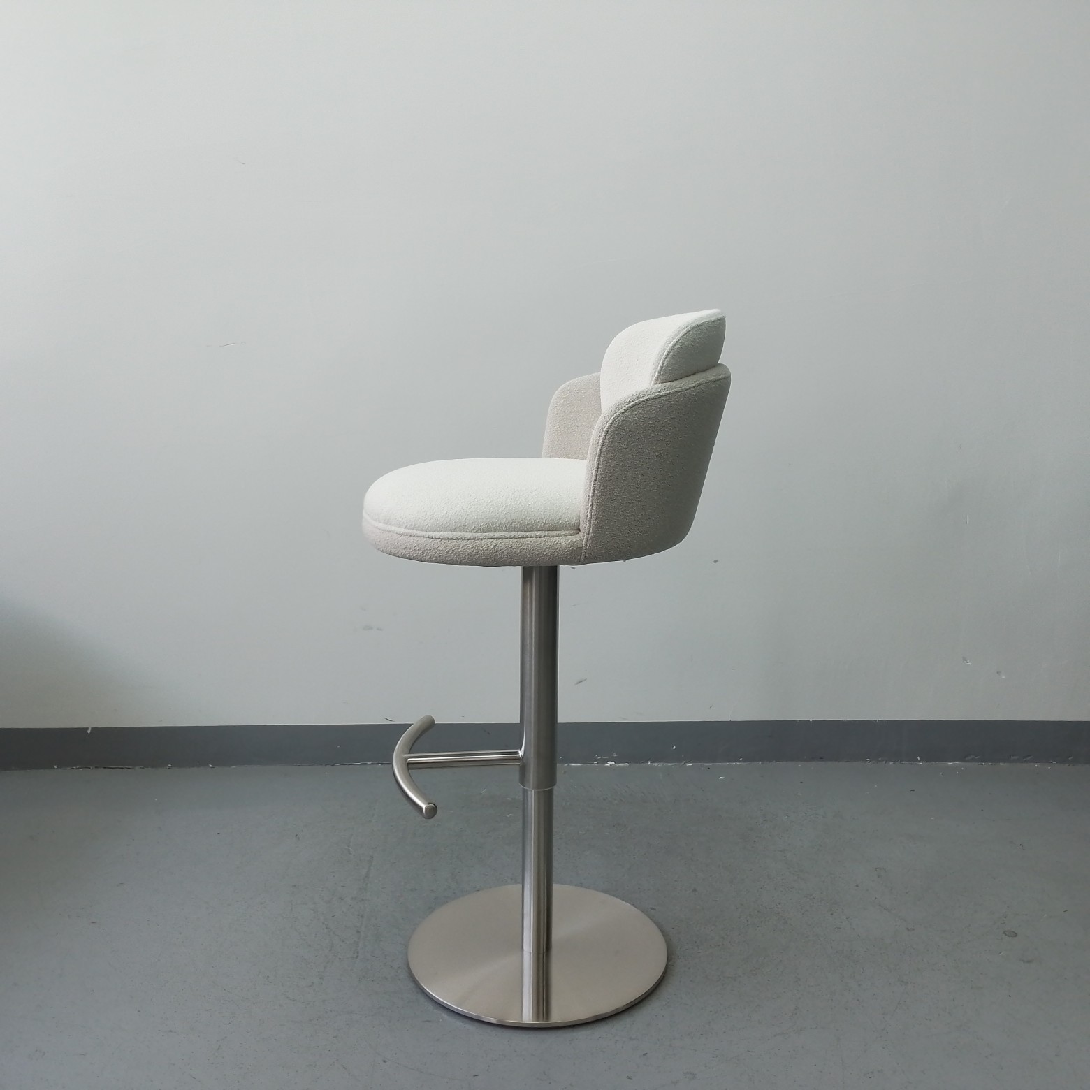 Sunrise Oriental Furniture - the Elizabeth Bar Stool