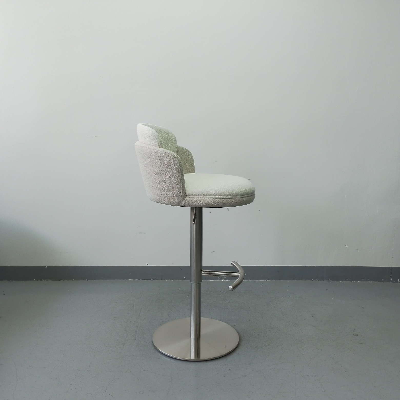 Sunrise Oriental Furniture - the Elizabeth Bar Stool