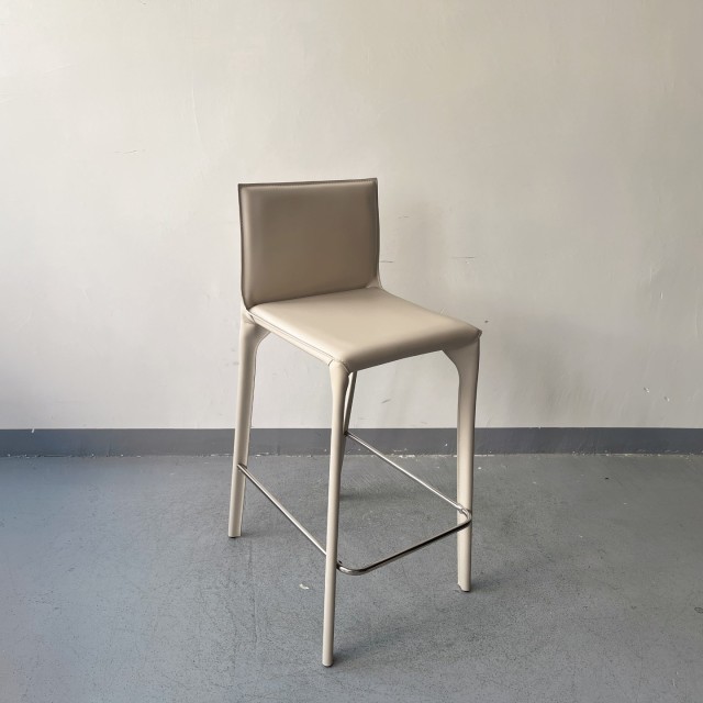 Sunrise Oriental Furniture - the Tarine Saddle Leather Bar Stool