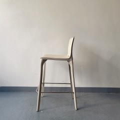 Sunrise Oriental Furniture - the Tarine Saddle Leather Bar Stool