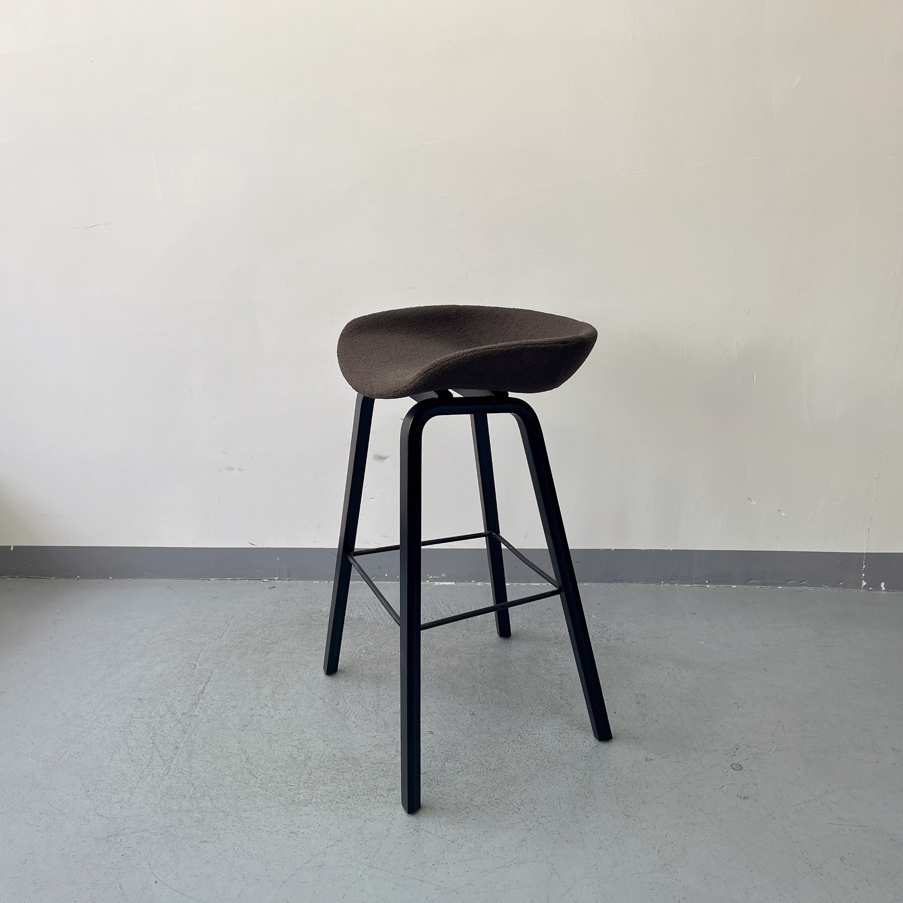Sunrise Oriental Furniture - the About A Stool SXY-DB2