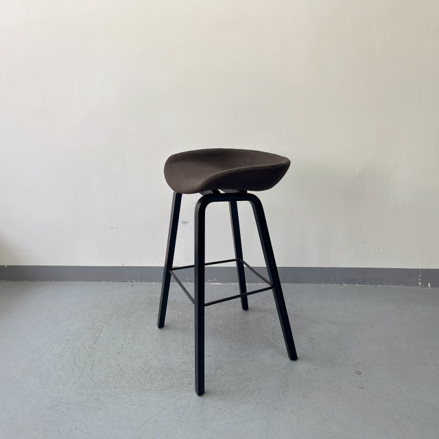 Sunrise Oriental Furniture - the About A Stool SXY-DB2