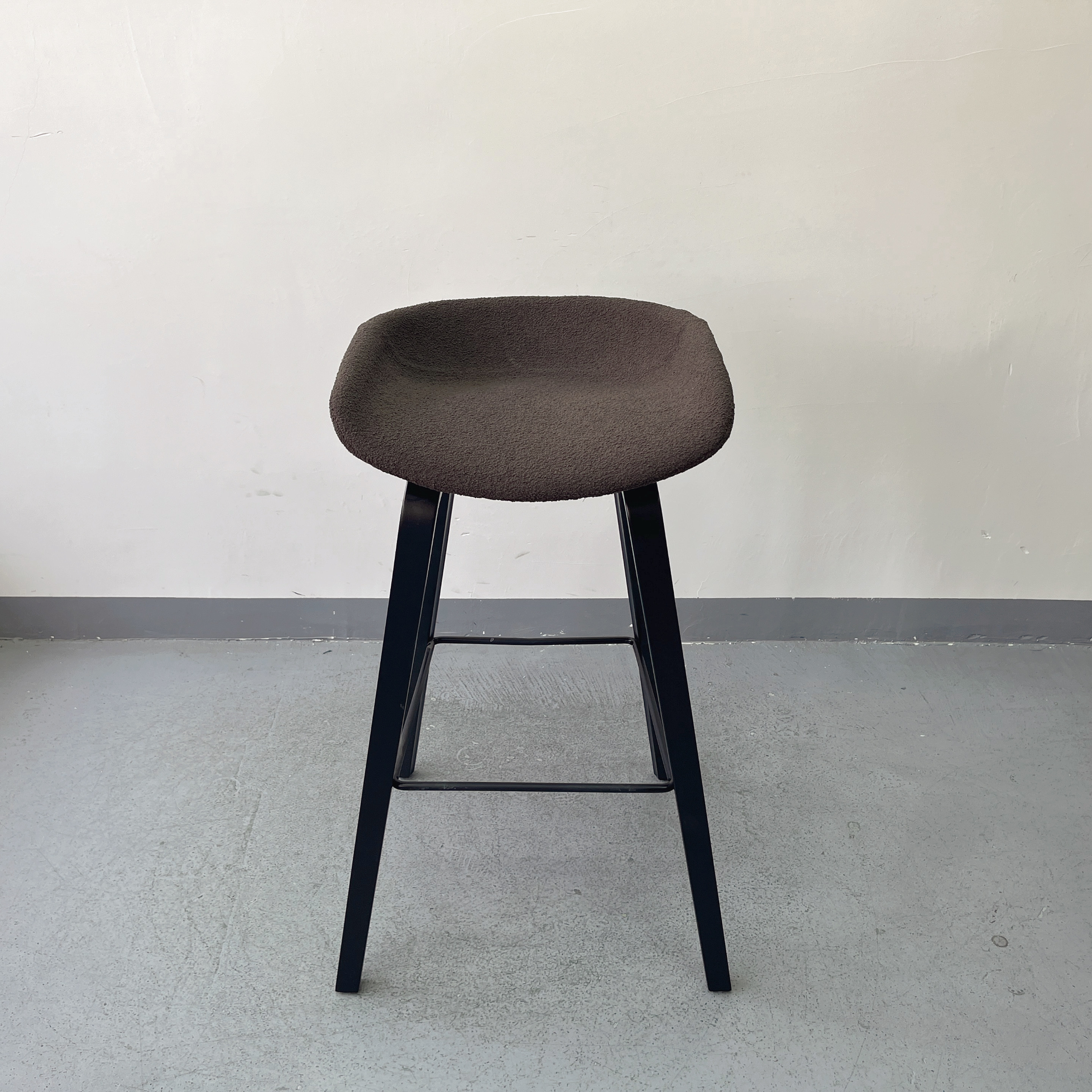 Sunrise Oriental Furniture - the About A Stool SXY-DB2