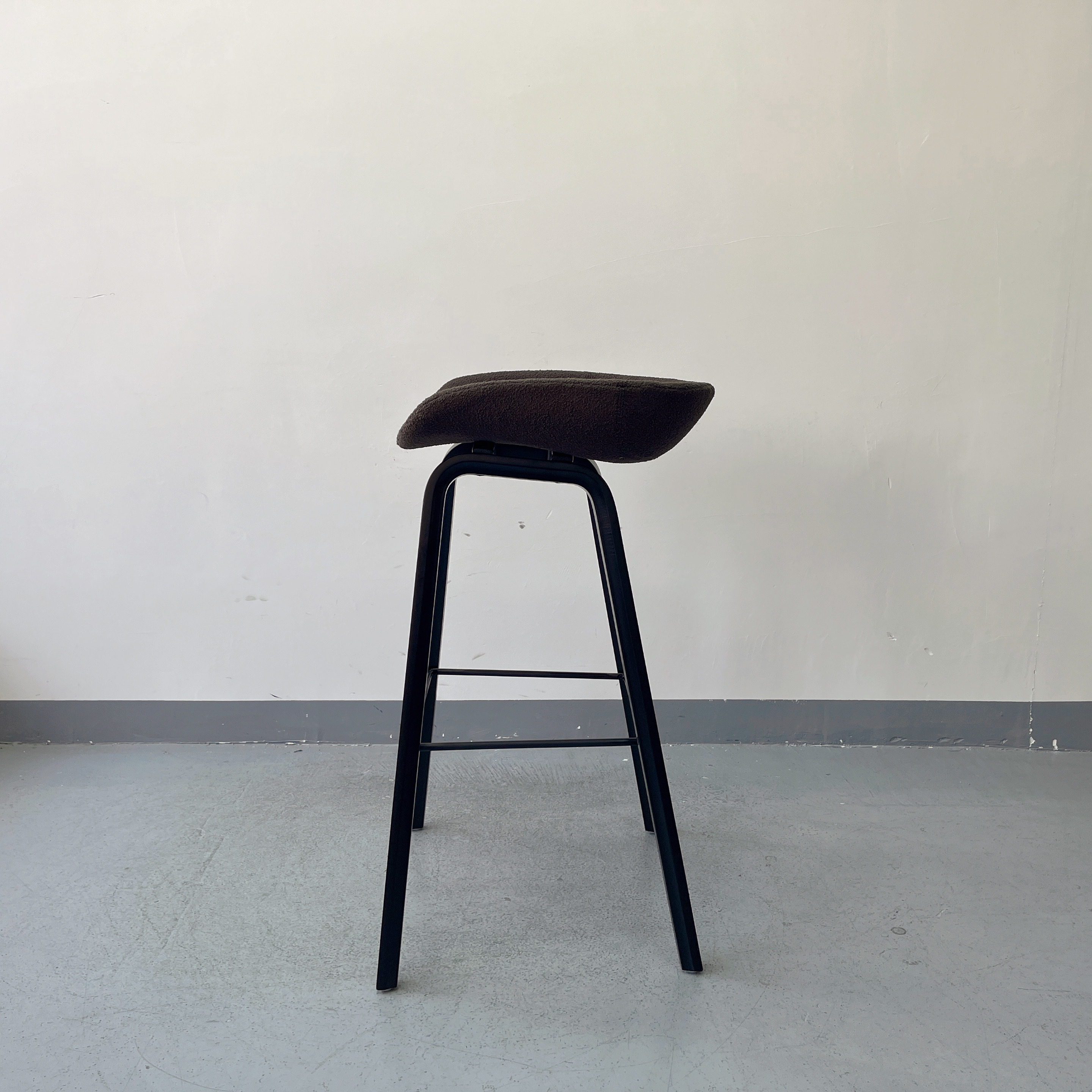 Sunrise Oriental Furniture - the About A Stool SXY-DB2