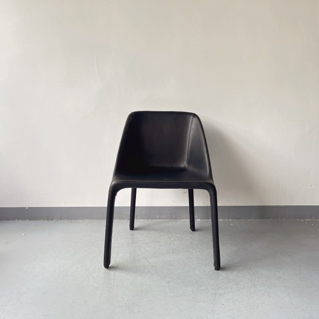 Sunrise Oriental Furniture - the Manta Armchair