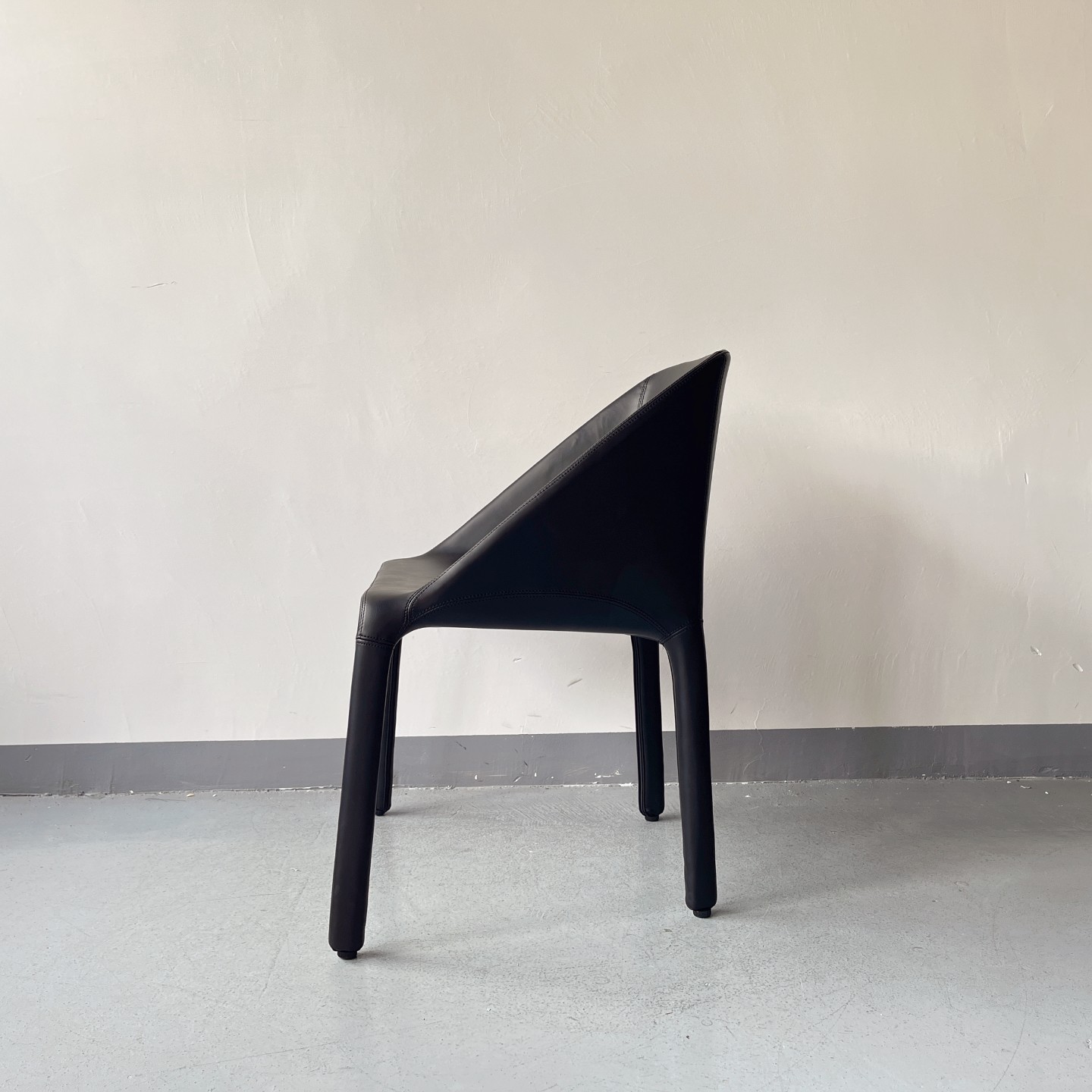 Sunrise Oriental Furniture - the Manta Armchair