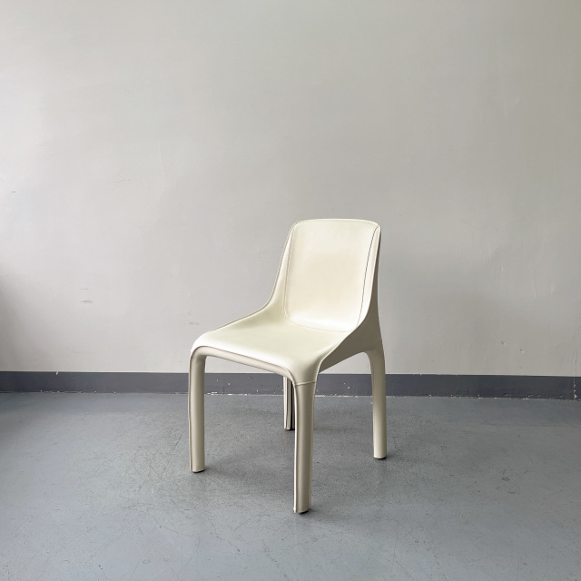 Sunrise Oriental Furniture - the Manta Chair (Armless Version)