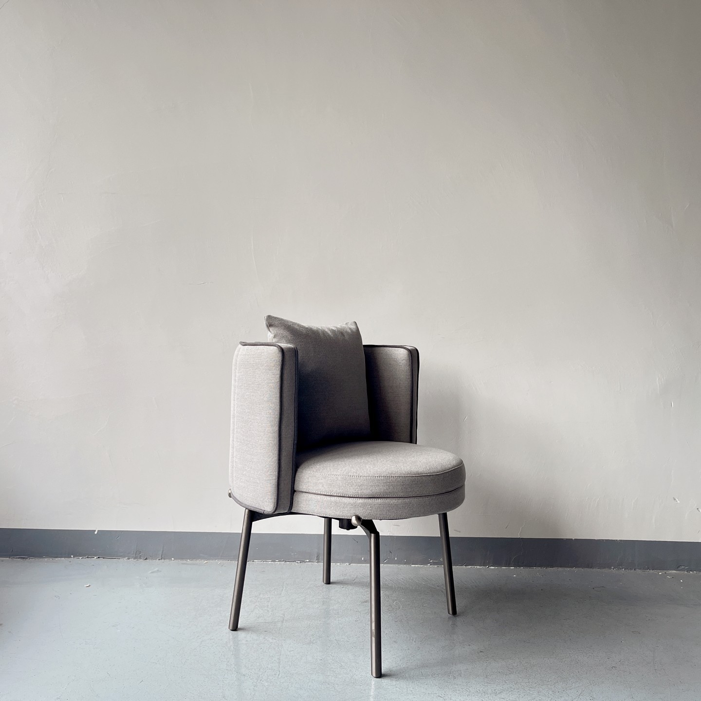 Sunrise Oriental Furniture - the Torii Dining Chair by Minotti