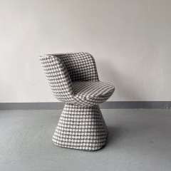 Sunrise Oriental Furniture - Flair O’ Rotating Chair