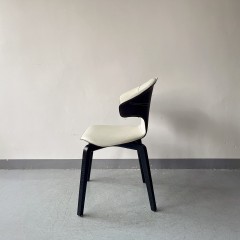 Sunrise Oriental Furniture - the MONTERA Leather Armchair