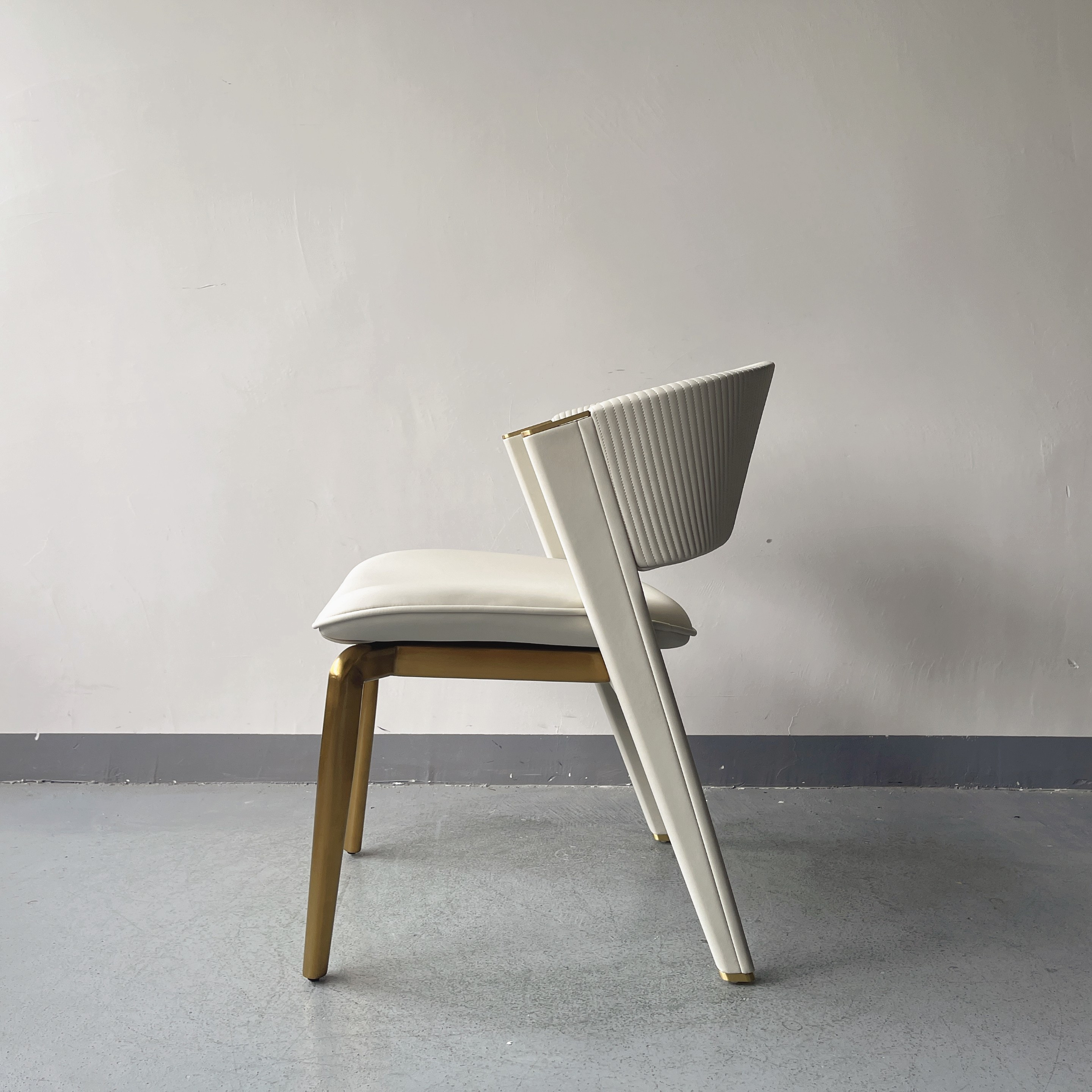 Sunrise Oriental Furniture - the Lisbona chair