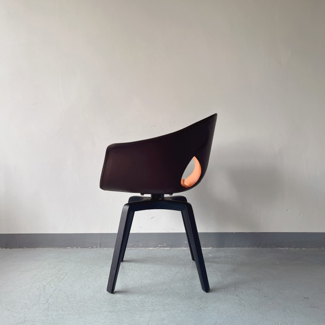 Sunrise Oriental Furniture - the Ginger Swivel Armchair