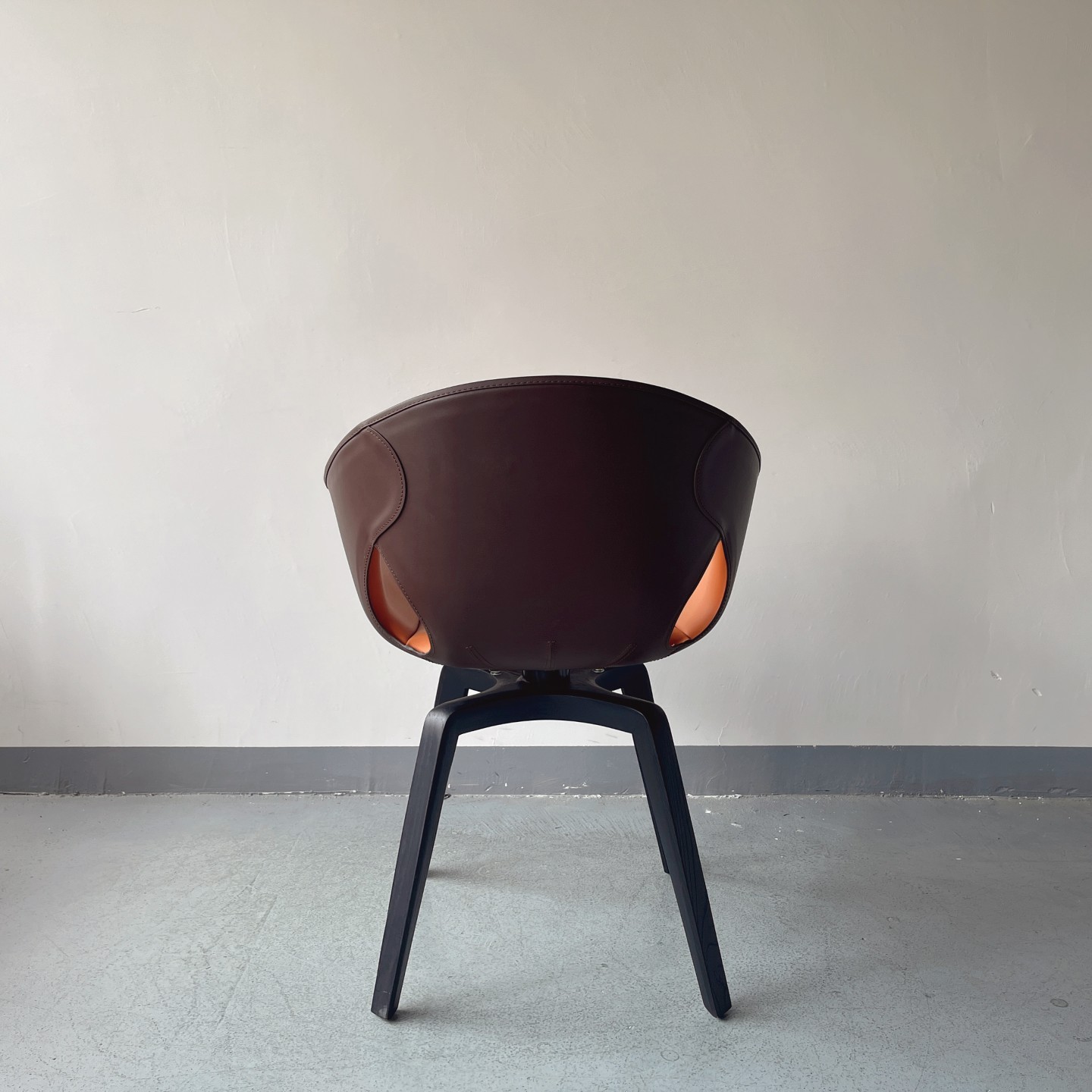 Sunrise Oriental Furniture - the Ginger Swivel Armchair