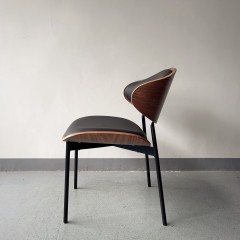 Sunrise Oriental Furniture - the Black Mezzaluna Chair