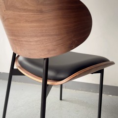 Sunrise Oriental Furniture - the Black Mezzaluna Chair
