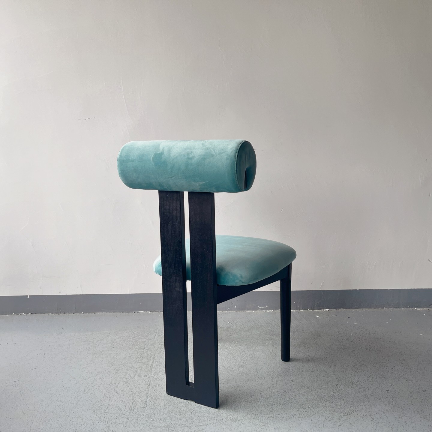 Sunrise Oriental Furniture - the Hippo Chair