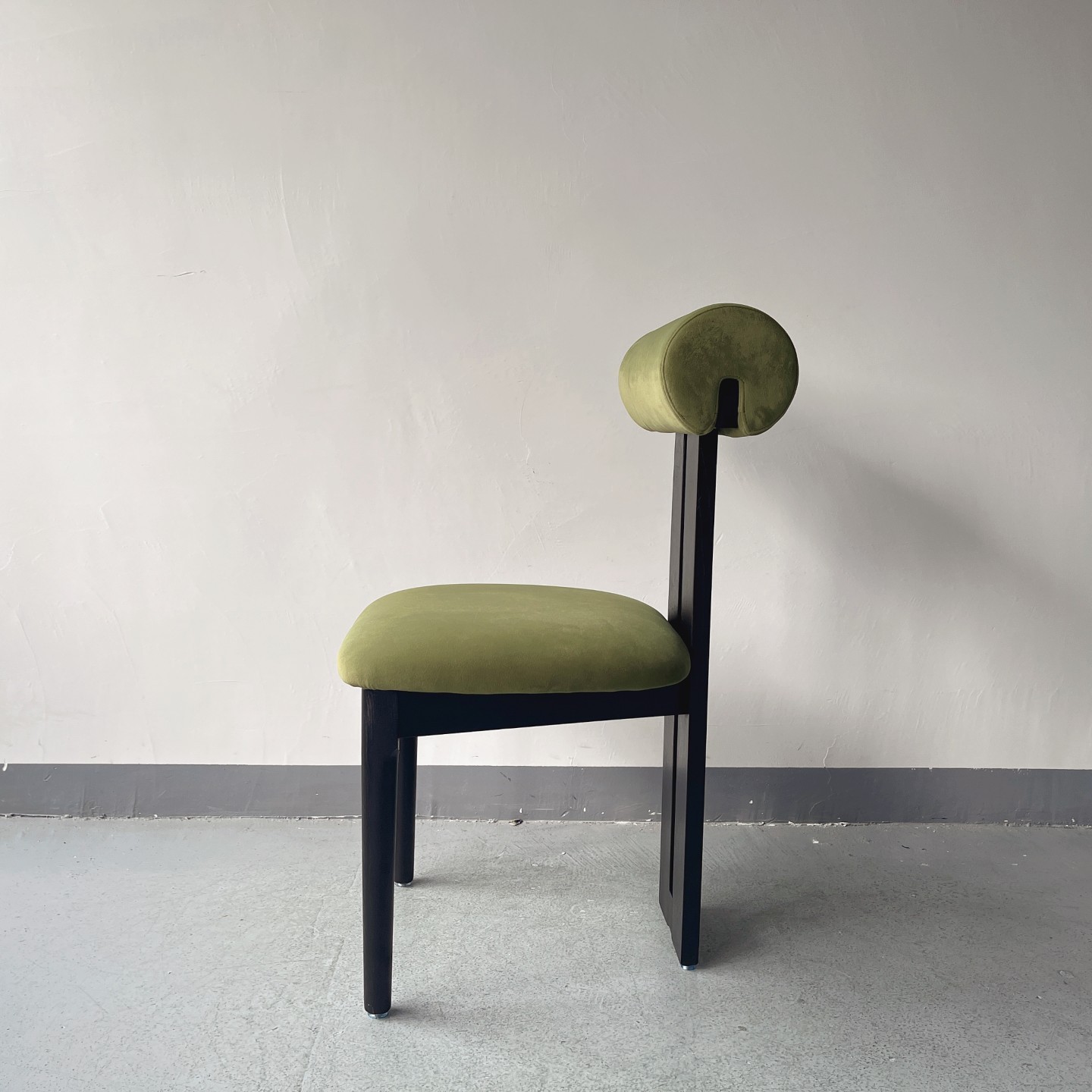 Sunrise Oriental Furniture - the Hippo Chair