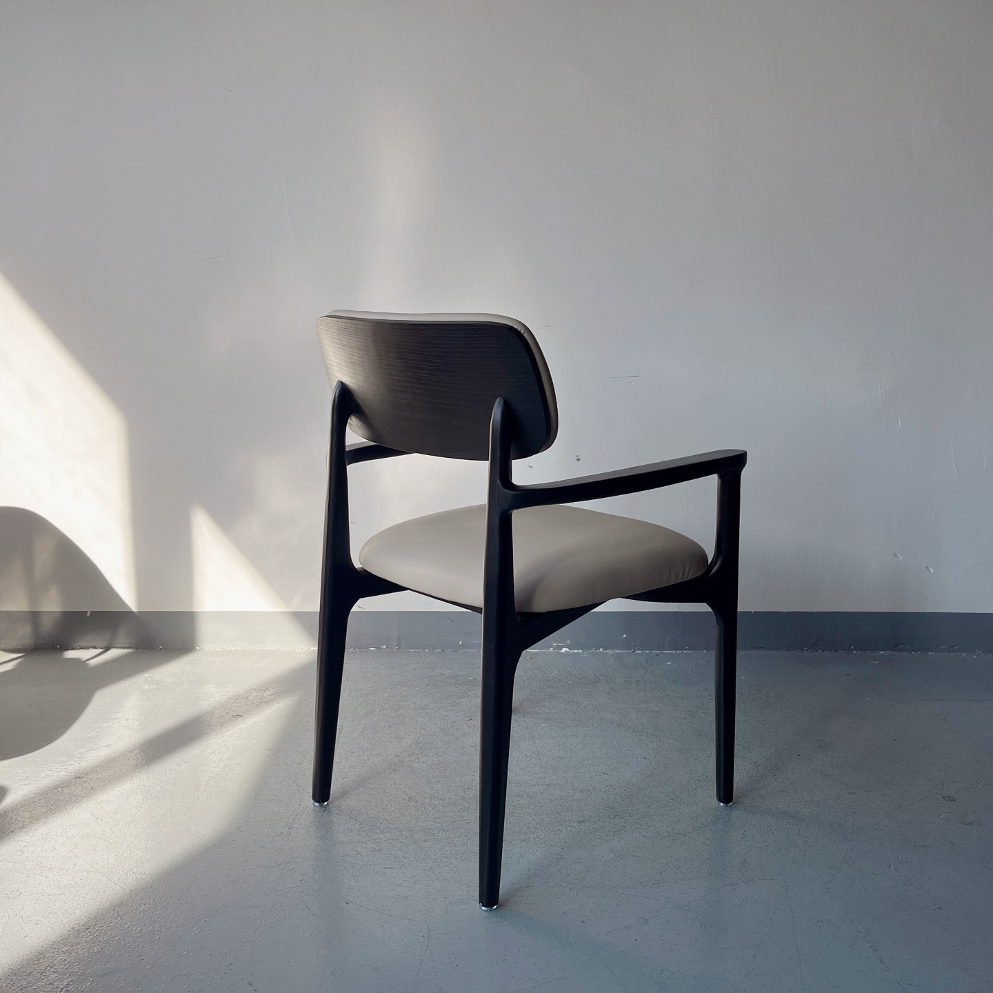Sunrise Oriental Furniture - the CURVE Dining Chair with Armrest