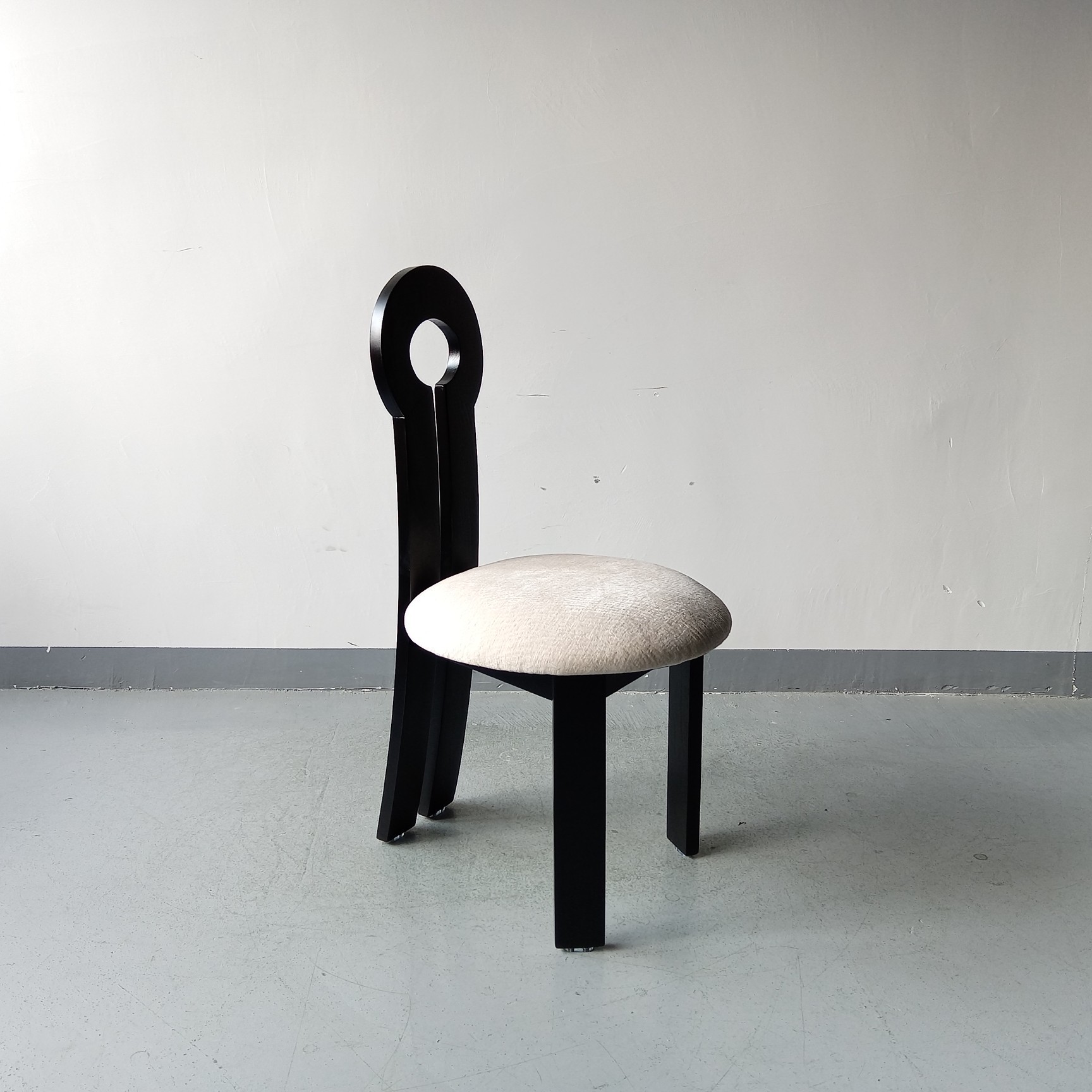 Sunrise Oriental Furniture - the Leavader Dining Chair