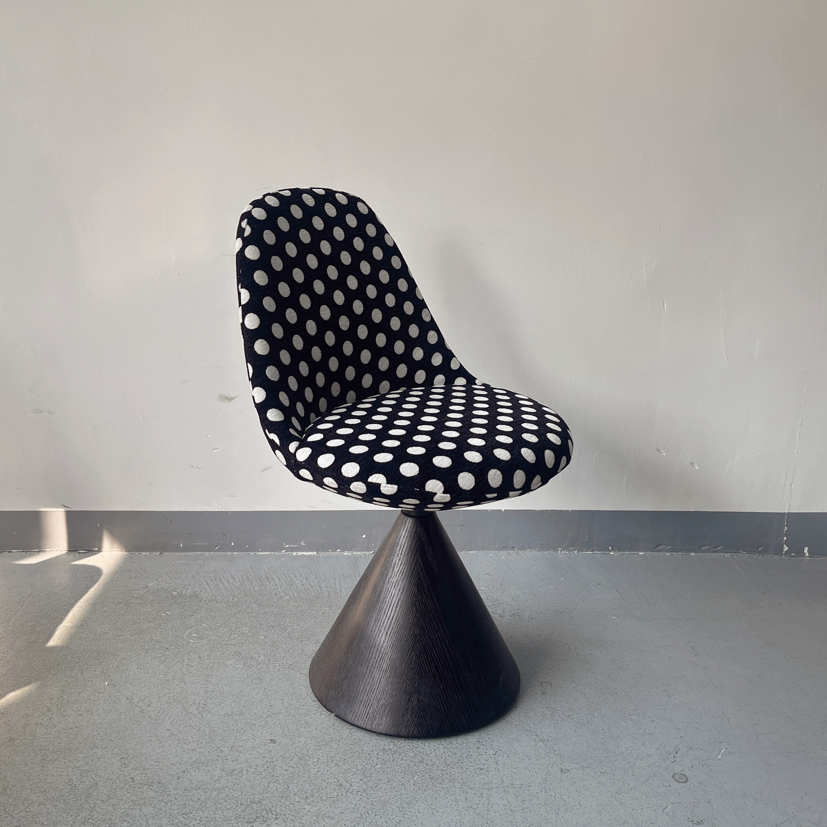 Sunrise Oriental Furniture - the Kutis Swivel Chair