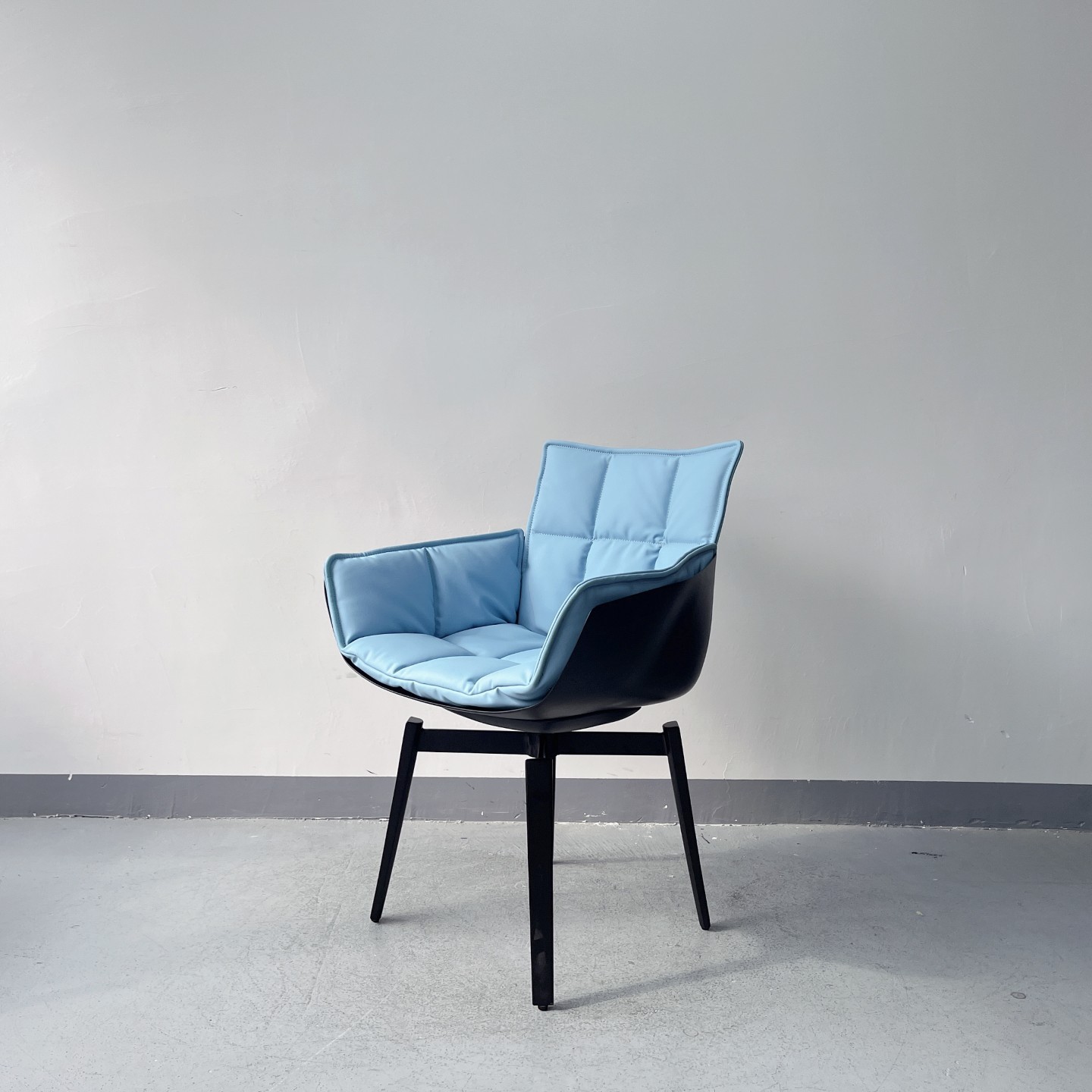 Sunrise Oriental Furniture - B&B Italia Husk Chair