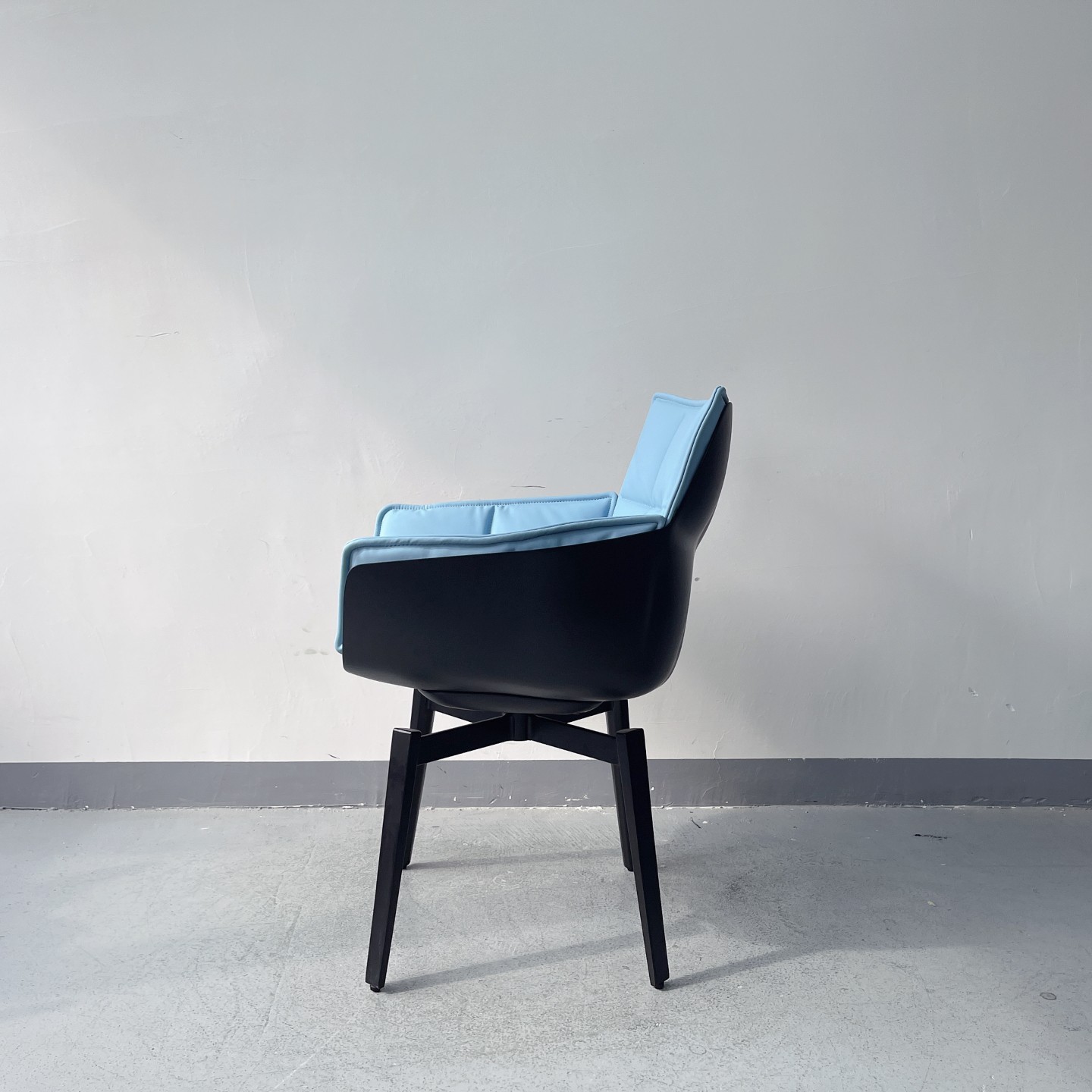 Sunrise Oriental Furniture - B&B Italia Husk Chair