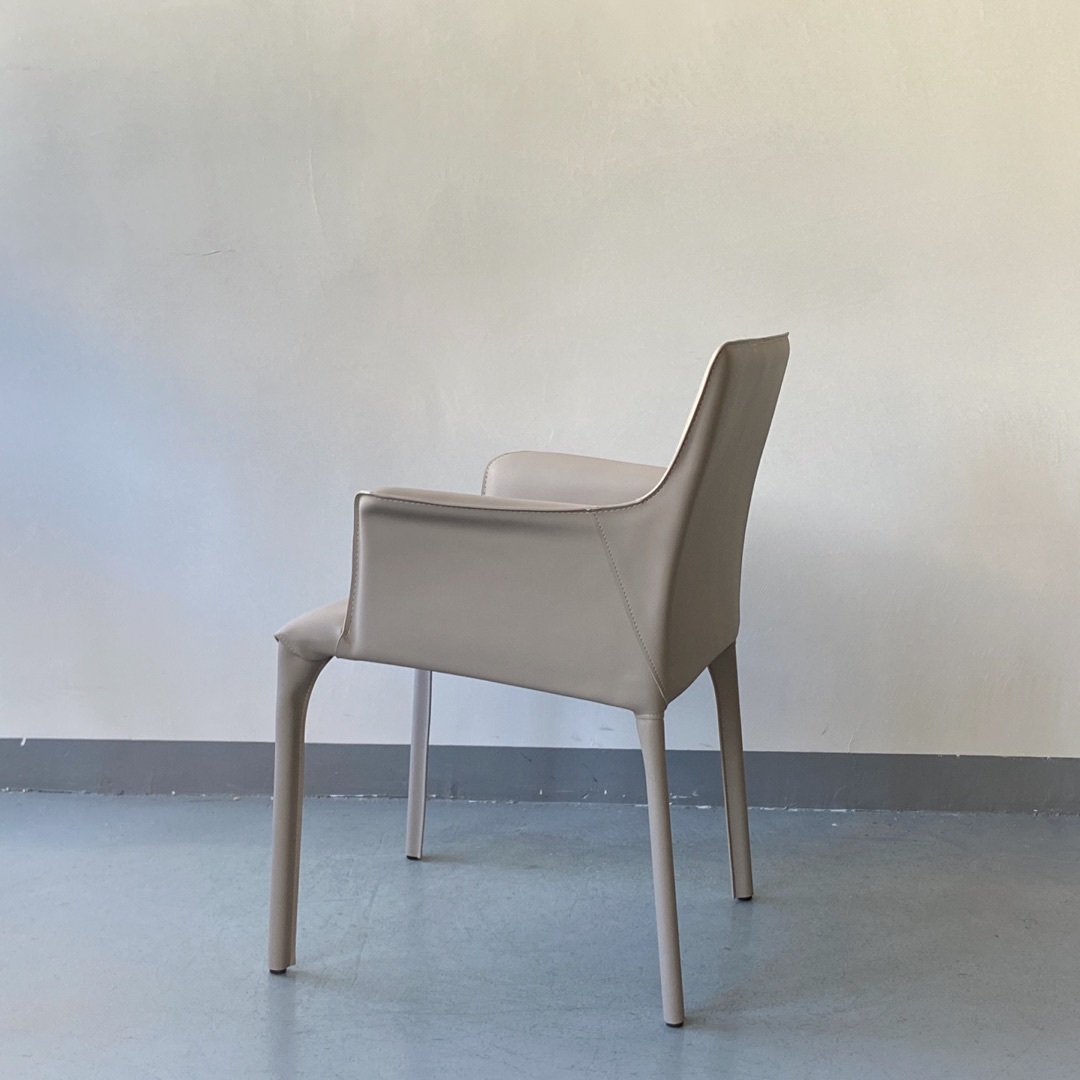 Sunrise Oriental Furniture - the Walter Knoll Saddle Leather Armchair