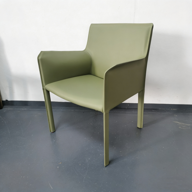 Sunrise Oriental Furniture - the Manhattan Saddle Leather Arm Chair