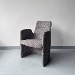 Sunrise Oriental Furniture - Poliform the Guest Chair