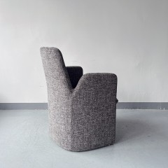 Sunrise Oriental Furniture - Poliform the Guest Chair