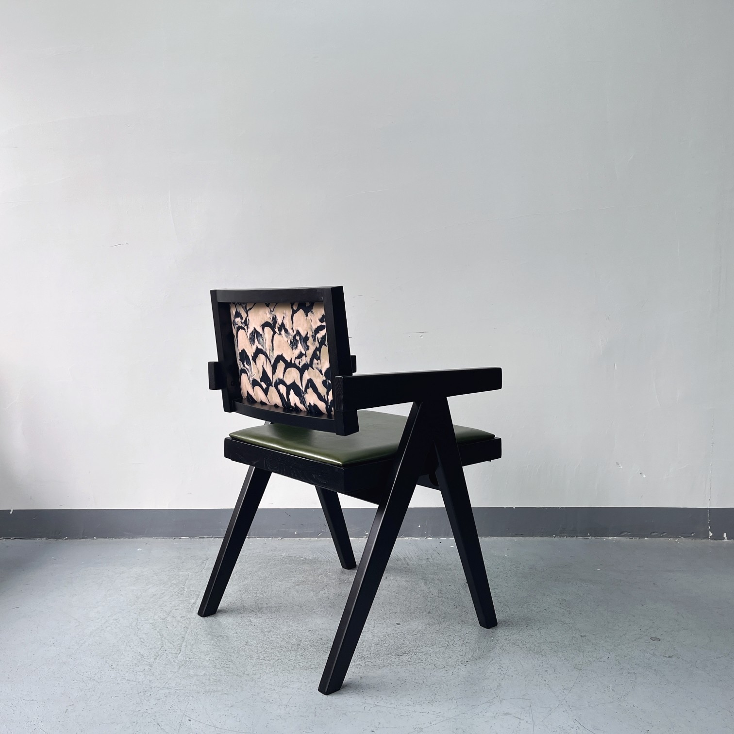 Sunrise Oriental Furniture - the Jasper Dining Chair