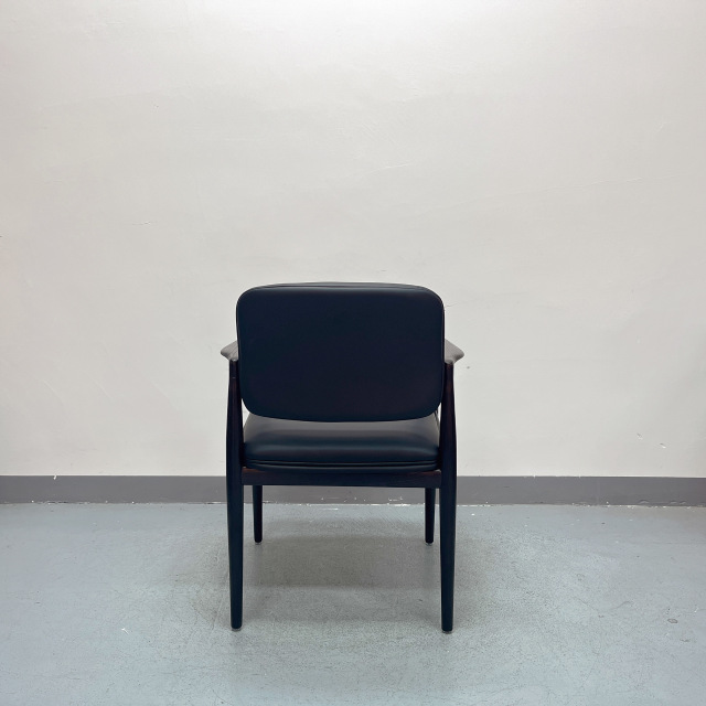 SOF Dining Chair: Yoko Chair By Minotti
