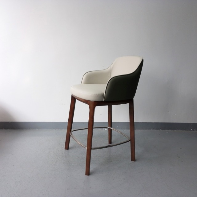 SOF the Verona bar stool