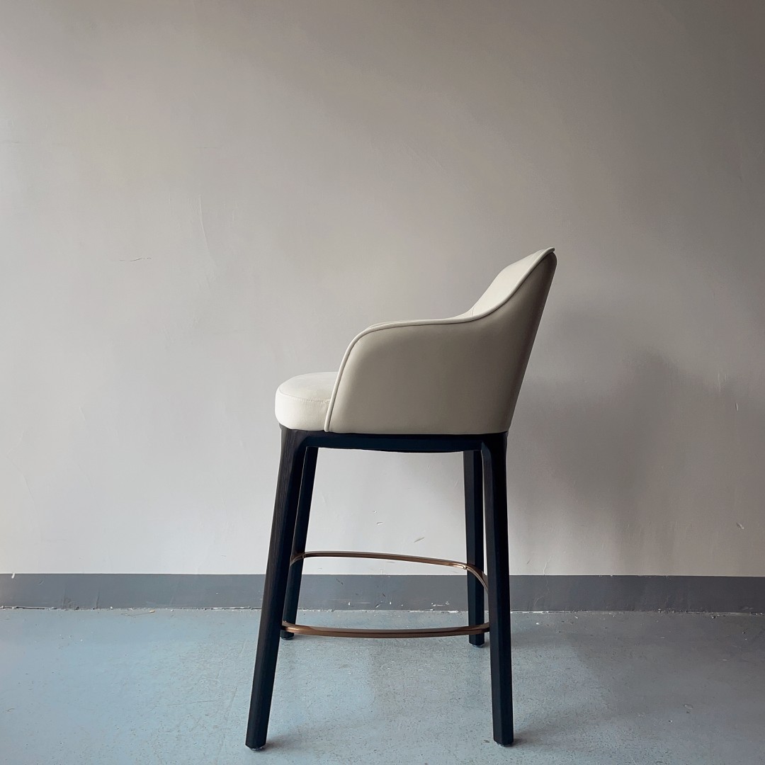SOF the Verona bar stool