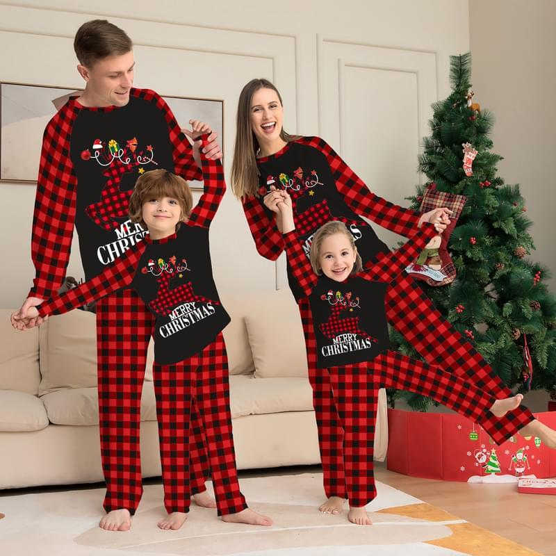 Men Plaid Merry Christmas Reindeer Print Matching Family Pjs