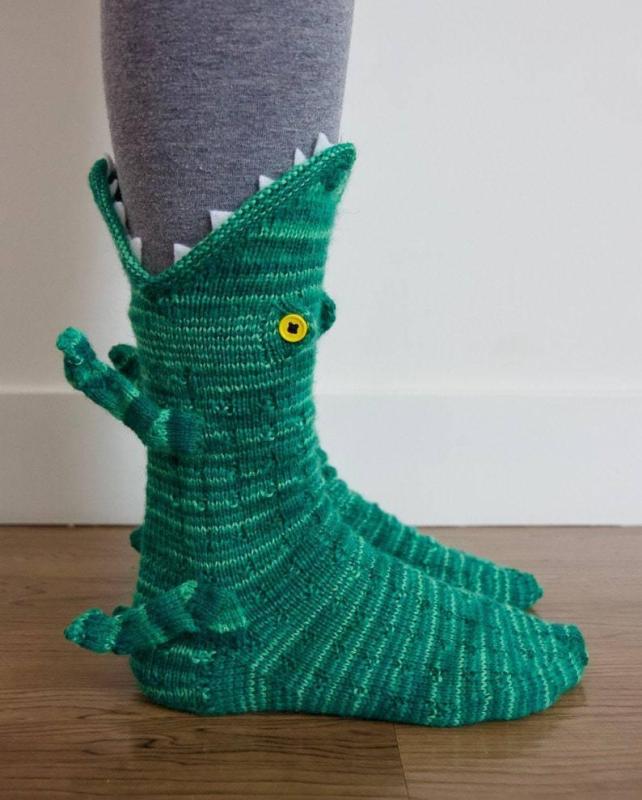 Knit Crocodile Socks Unisex Novelty Alligator Winter Warm Thick