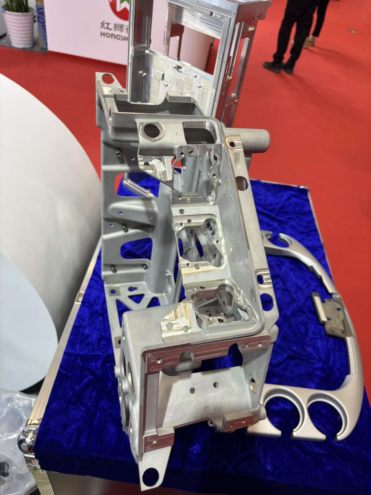 Die Casting/ Precision CNC Machining