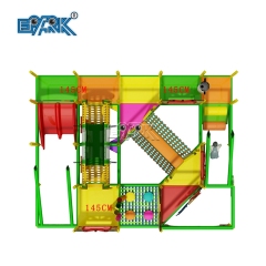 Nueva área de juegos para niños Sala de juegos para niños en interiores Juegos para niños Patio de juegos interior