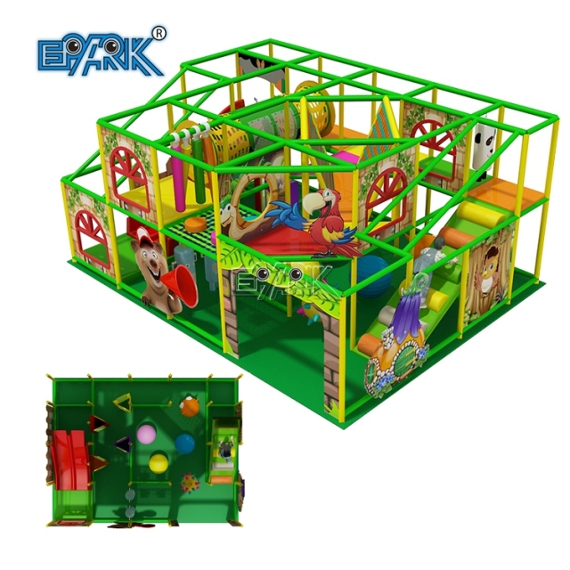 Nueva área de juegos para niños Sala de juegos para niños en interiores Juegos para niños Patio de juegos interior