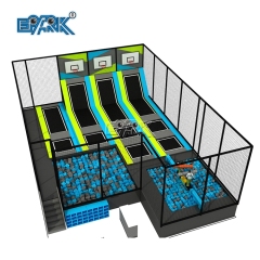 Venta de equipos de juegos infantiles de interior y parque de trampolines.