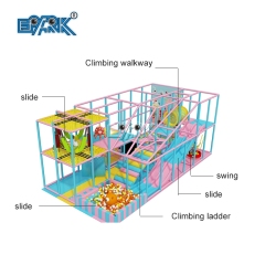 Venta de parque infantil de interior con piscina de bolas y piscina de espuma.