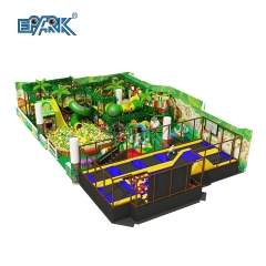 Parque infantil blando de entretenimiento Kdis Play Game Green Forest Castle Soft Quilted Playground Equipment