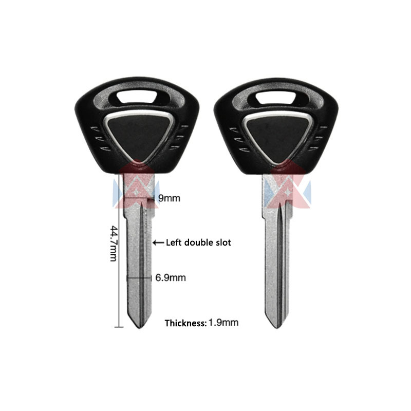 Motorcycle Uncut Blank Key For  TRIUMPH 1050 T955 Street Triple 600 675 Tiger 800 T100 T900 T800 T 100 120 900