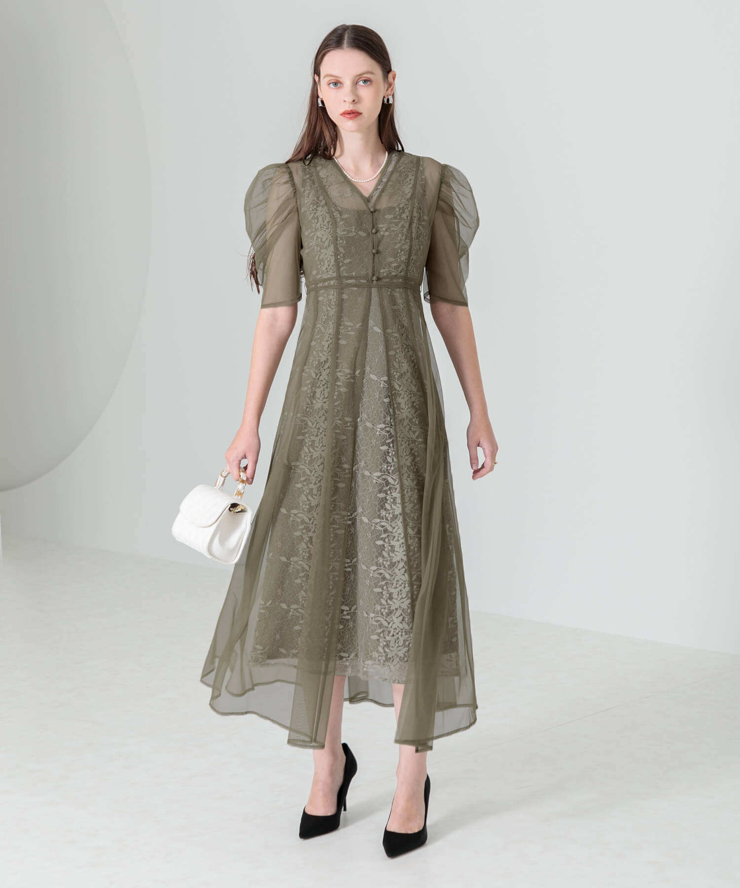 LEJA-花柄総レースパフスリーブウエストリボンキャミワンピースセットアップ美脚効果ドレス結婚式 パーティードレス