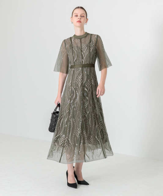 スパンコール刺繍レースプチハイネックフリルロングドレスワンピース美脚効果結婚式 パーティードレス