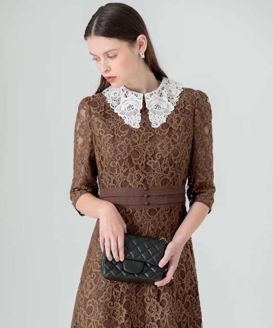 レースビッグカラー花柄刺繍ウエストマークロングフレアドレスワンピース美脚効果結婚式 パーティードレス