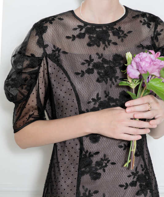 LEJA-異素材レースパフスリーブ切り替えウエストリボン美脚効果ドレス結婚式 パーティードレス