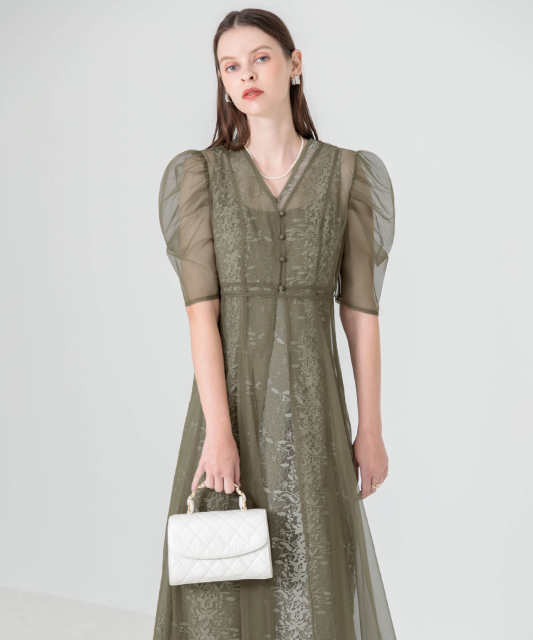 LEJA-花柄総レースパフスリーブウエストリボンキャミワンピースセットアップ美脚効果ドレス結婚式 パーティードレス