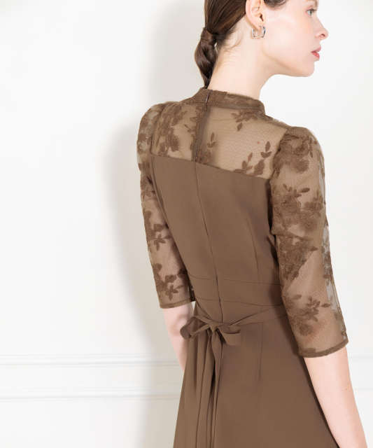 LEJA-ウエストベルト付き透け感刺繍レース切り替えロング丈ドレスワンピース美脚効果結婚式 パーティードレス